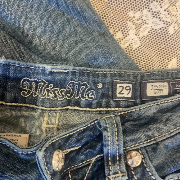 MISS ME STUDDED BOOT CUT JEANS SZ 29 BEJEWELED CROSS POCKETS - Picture 3 of 10